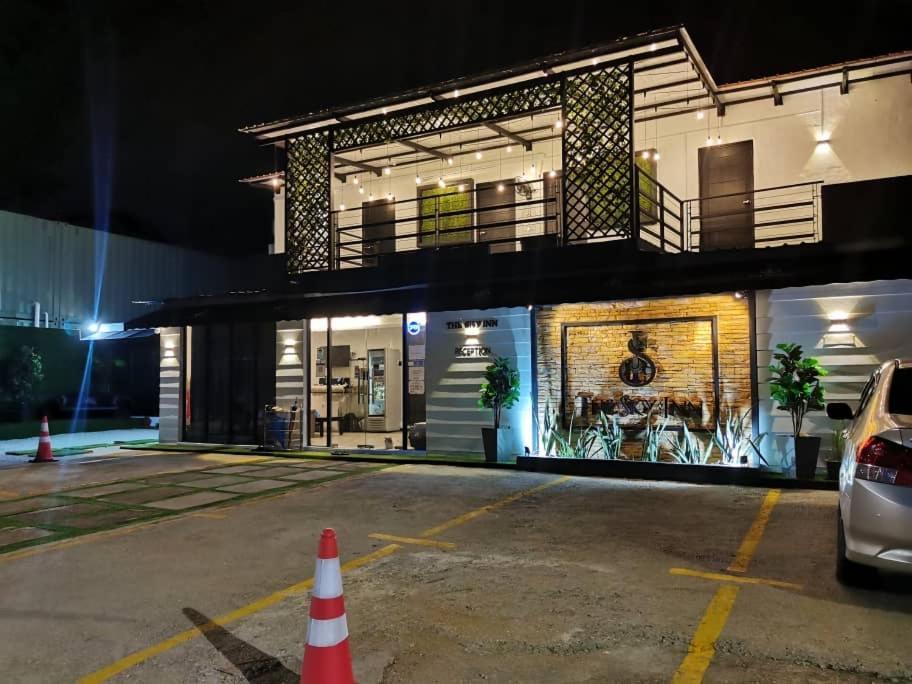 The Sky Inn Kuantan Exterior photo