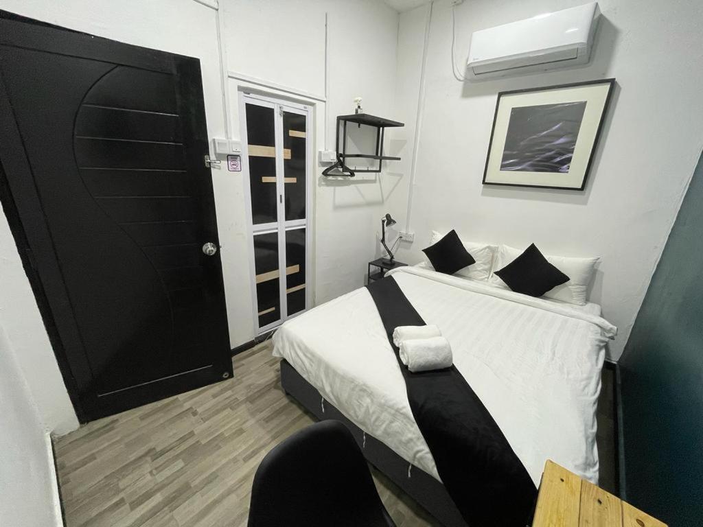 The Sky Inn Kuantan Exterior photo