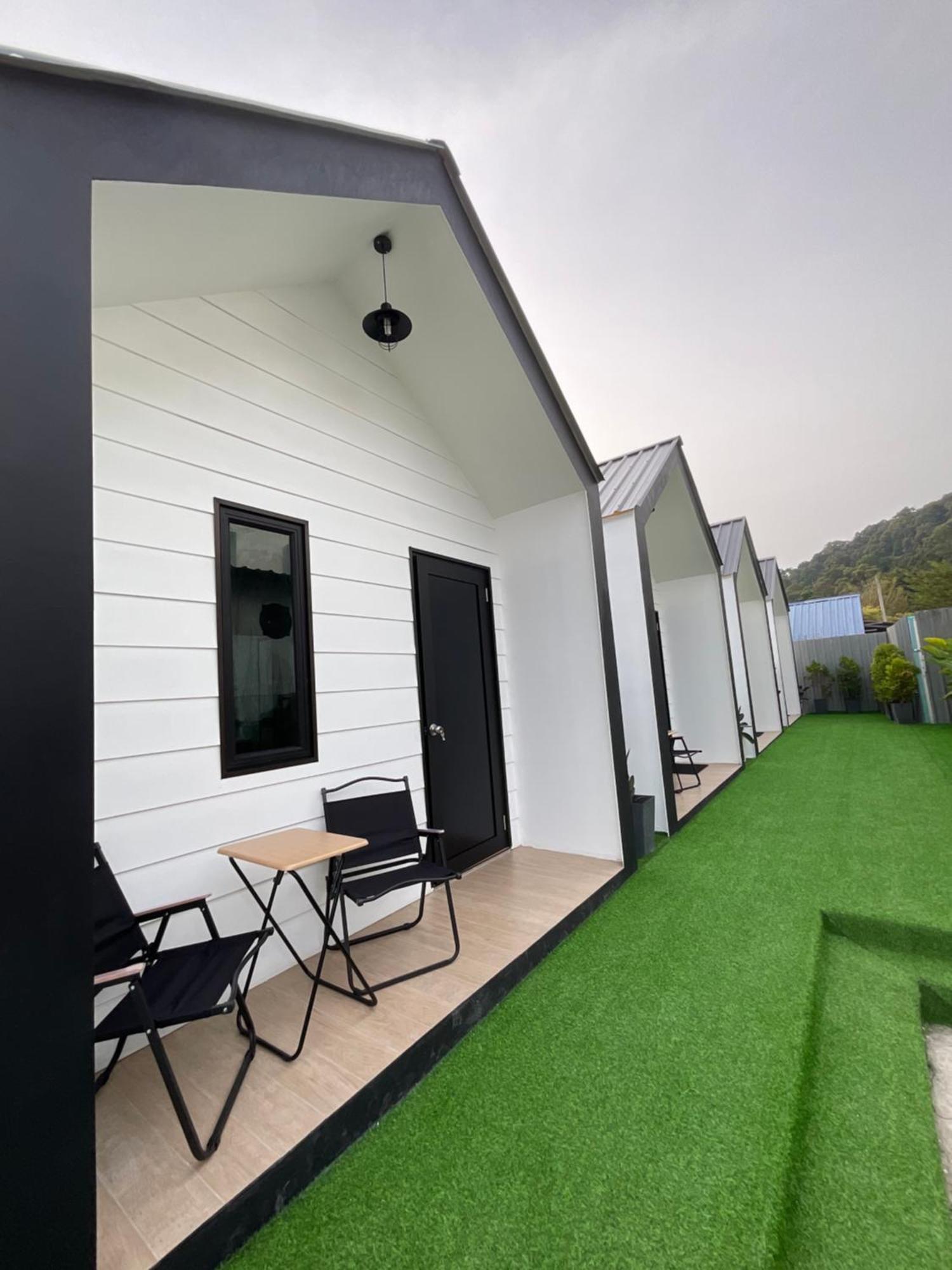 The Sky Inn Kuantan Exterior photo